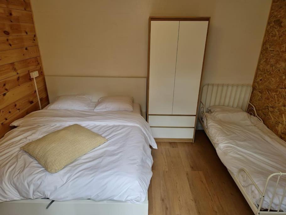 3 Bedroom Chalet On Camping Gt Balen Exterior foto