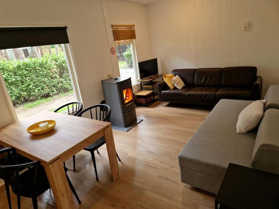 3 Bedroom Chalet On Camping Gt Balen Exterior foto