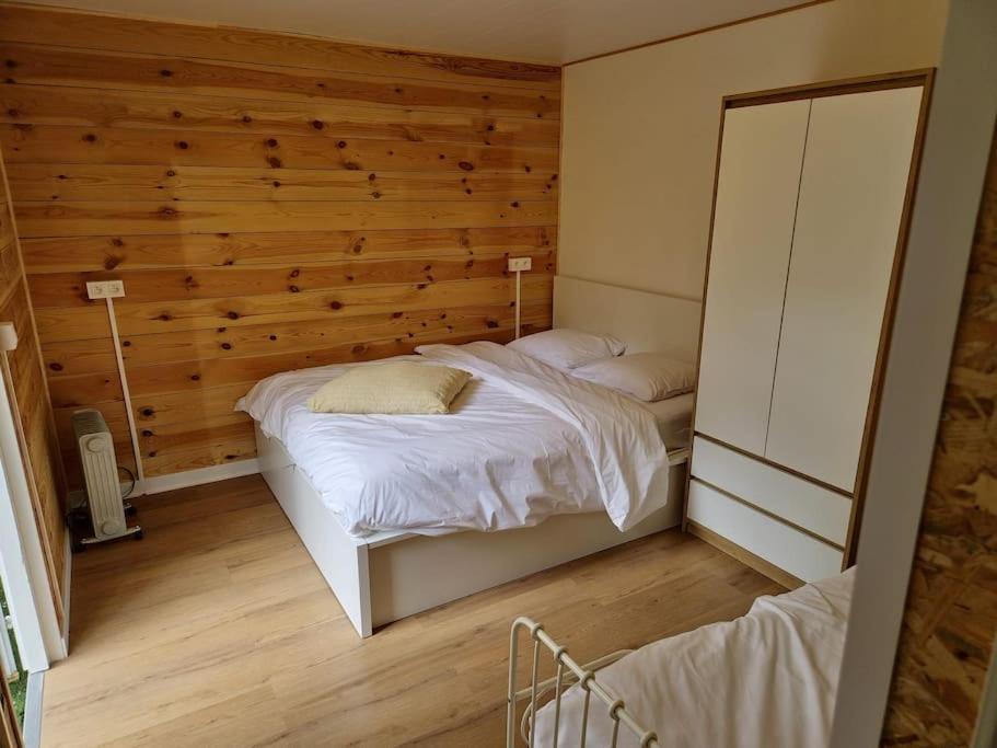3 Bedroom Chalet On Camping Gt Balen Exterior foto